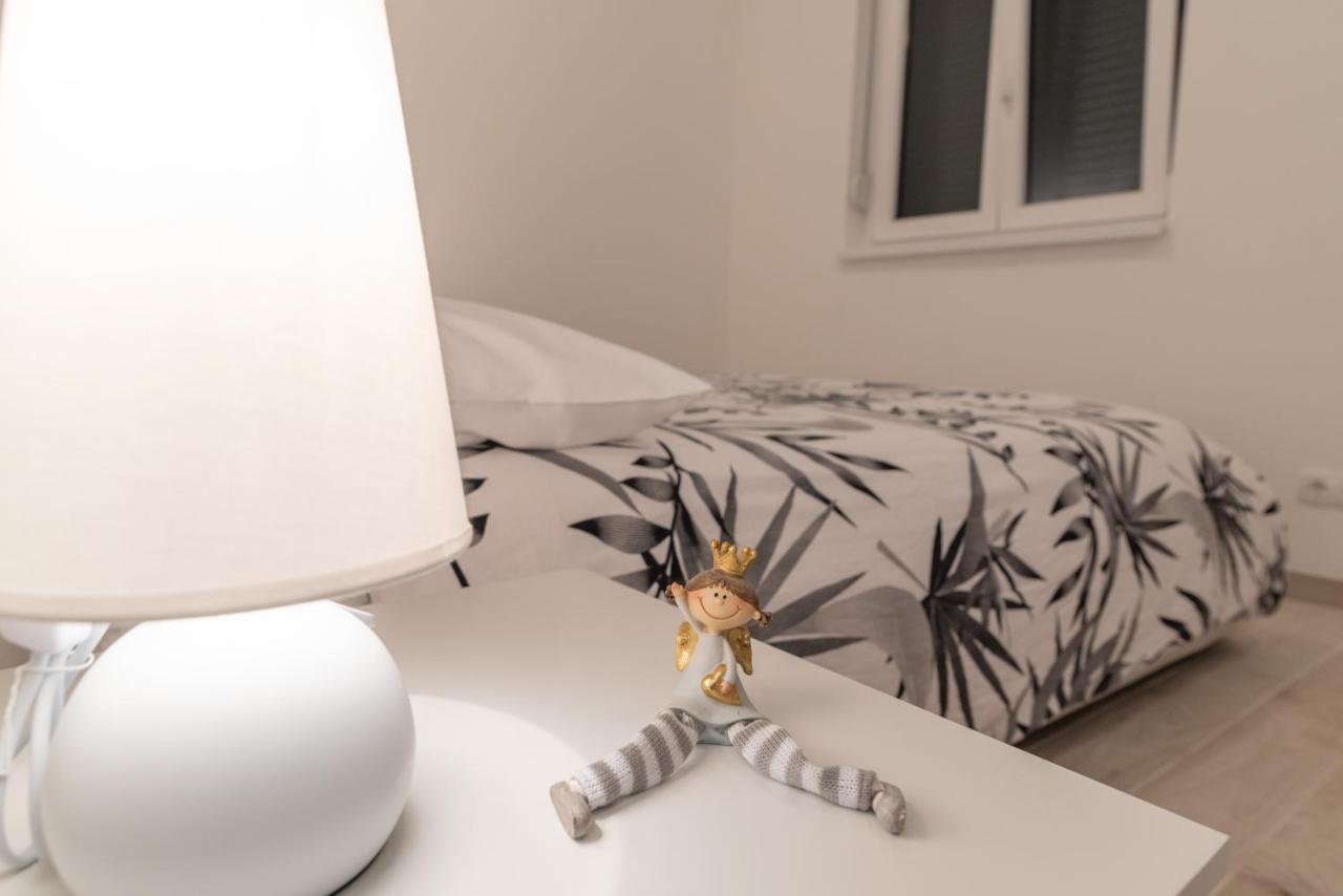 Apartman Pjer Trogir Exteriér fotografie